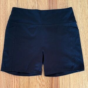 American Eagle High-Rise Black Bike Shorts with Side Pockets sz M